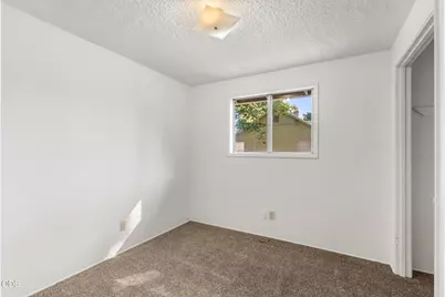 947 Dakota Avenue, Medford, OR 97501 - Photo 11