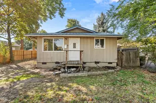 947 Dakota Ave, Medford, OR 97501 - Photo 17