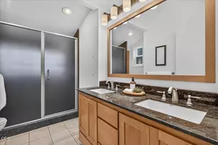 555 Beach St, Ashland, OR 97520 - Photo 19