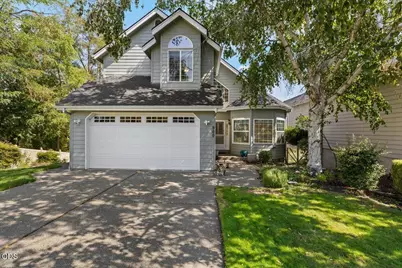 900 SE Mystic Drive, Grants Pass, OR 97527 - Photo 3