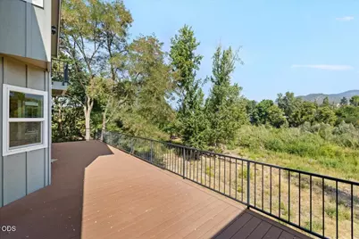 900 SE Mystic Drive, Grants Pass, OR 97527 - Photo 29