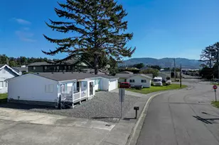1205 Rowland Ln, Brookings, OR 97415 - Photo 17