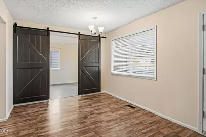 914 SW 15th Street, Redmond, OR 97756 - Photo 9