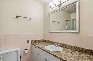 914 SW 15th St, Redmond, OR 97756 - Photo 21