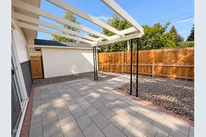309 NW 9th Street, Redmond, OR 97756 - Photo 5
