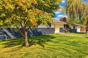 309 NW 9th St, Redmond, OR 97756 - Photo 19