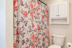 309 NW 9th St, Redmond, OR 97756 - Photo 15