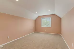 212 NW Canyon View Dr, Grants Pass, OR 97526 - Photo 19