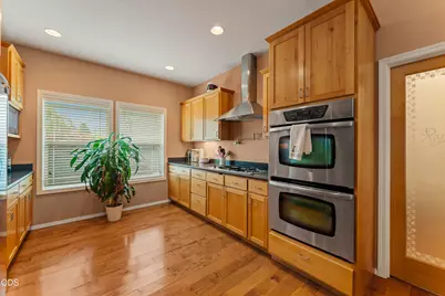 212 NW Canyon View Drive, Grants Pass, OR 97526 - Photo 9