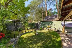 1211 NW B St, Grants Pass, OR 97526 - Photo 27