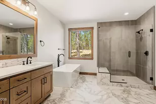 56484 Elk Run Dr, Bend, OR 97707 - Photo 11