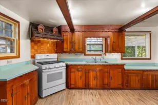 111 Elm St, Medford, OR 97501 - Photo 9