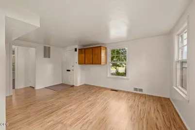 111 Elm Street, Medford, OR 97501 - Photo 3