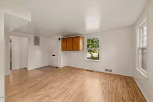 111 Elm St, Medford, OR 97501 - Photo 3