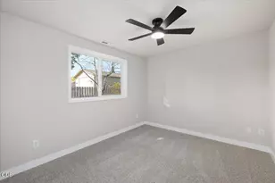 338 Joseph St, Central Point, OR 97502 - Photo 17