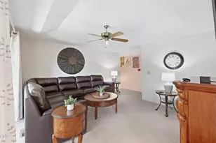 2673 Brookside Dr, Medford, OR 97504 - Photo 11