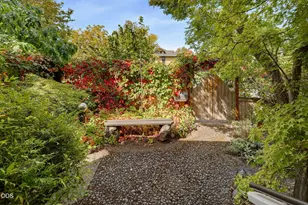164 5th St, Ashland, OR 97520 - Photo 5