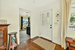 1117 W 9th St, Medford, OR 97501 - Photo 9