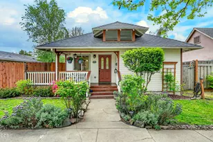 1117 W 9th St, Medford, OR 97501 - Photo 1