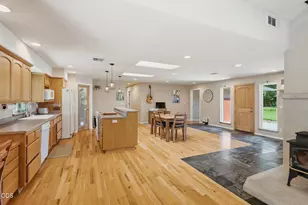 1410 Applegate Ave, Grants Pass, OR 97527 - Photo 19