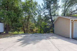 1410 Applegate Ave, Grants Pass, OR 97527 - Photo 53
