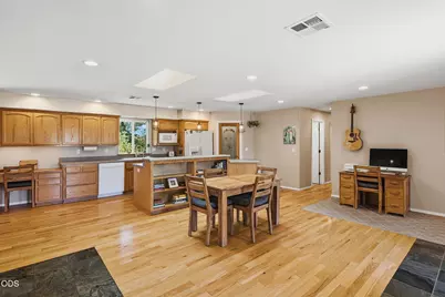 1410 Applegate Avenue, Grants Pass, OR 97527 - Photo 3