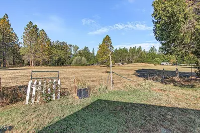 8969 E Evans Creek Road # 23, Rogue River, OR 97537 - Photo 27