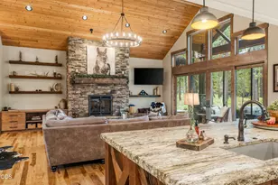 56413 Fireglass Loop, Bend, OR 97707 - Photo 13