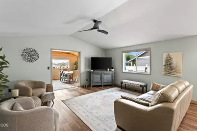 233 Center Ridge Drive, Culver, OR 97734 - Photo 13