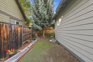 2690 Takelma Way, Ashland, OR 97520 - Photo 23