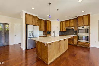 4342 Vista Pointe Drive, Medford, OR 97504 - Photo 5