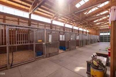 66240 Black Horse Lane, Bend, OR 97703 - Photo 37