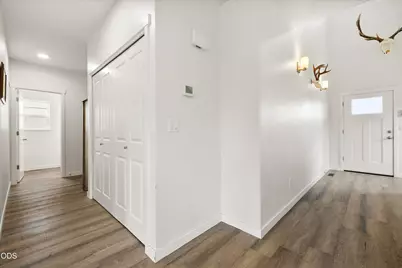 16487 Bassett Road, La Pine, OR 97739 - Photo 11