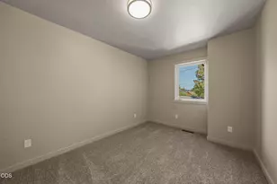 125 SW Mc Kinley Ave, Bend, OR 97702 - Photo 23