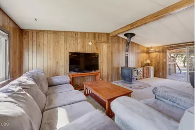 8744 Highway 238, Jacksonville, OR 97530 - Photo 11