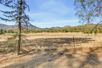 8744 Highway 238, Jacksonville, OR 97530 - Photo 37