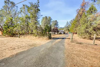 8744 Highway 238, Jacksonville, OR 97530 - Photo 5