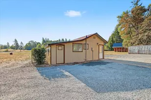 4881 Fish Hatchery Rd, Grants Pass, OR 97527 - Photo 65