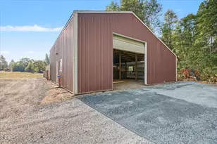 4881 Fish Hatchery Rd, Grants Pass, OR 97527 - Photo 45