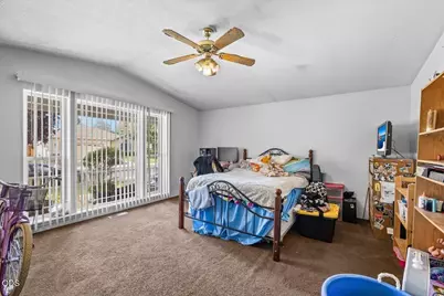 1233 Pheasant Way, Central Point, OR 97502 - Photo 13
