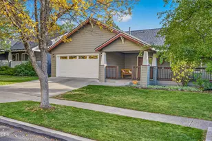20711 Nicolette Dr, Bend, OR 97701 - Photo 37