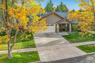 20711 Nicolette Dr, Bend, OR 97701 - Photo 39