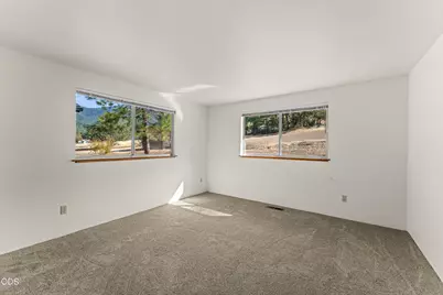 451 Buysman Way, Grants Pass, OR 97526 - Photo 21