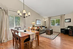 61390 Rock Bluff Ln, Bend, OR 97702 - Photo 5