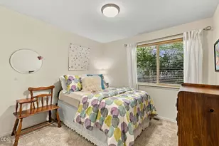 61390 Rock Bluff Ln, Bend, OR 97702 - Photo 19