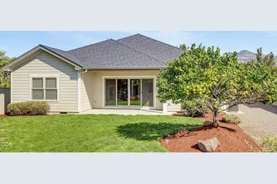 3726 Arizona Drive, Medford, OR 97504 - Photo 9