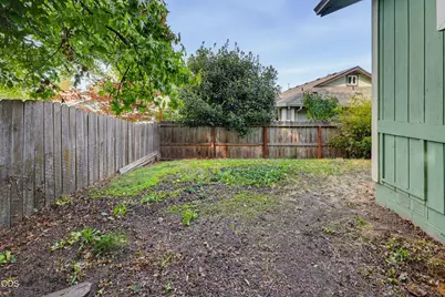 725 N Laurel Street, Ashland, OR 97520 - Photo 37