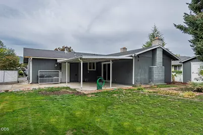 112 Saxbury Drive, Central Point, OR 97502 - Photo 29