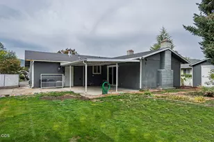 112 Saxbury Dr, Central Point, OR 97502 - Photo 29