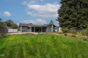 112 Saxbury Dr, Central Point, OR 97502 - Photo 29